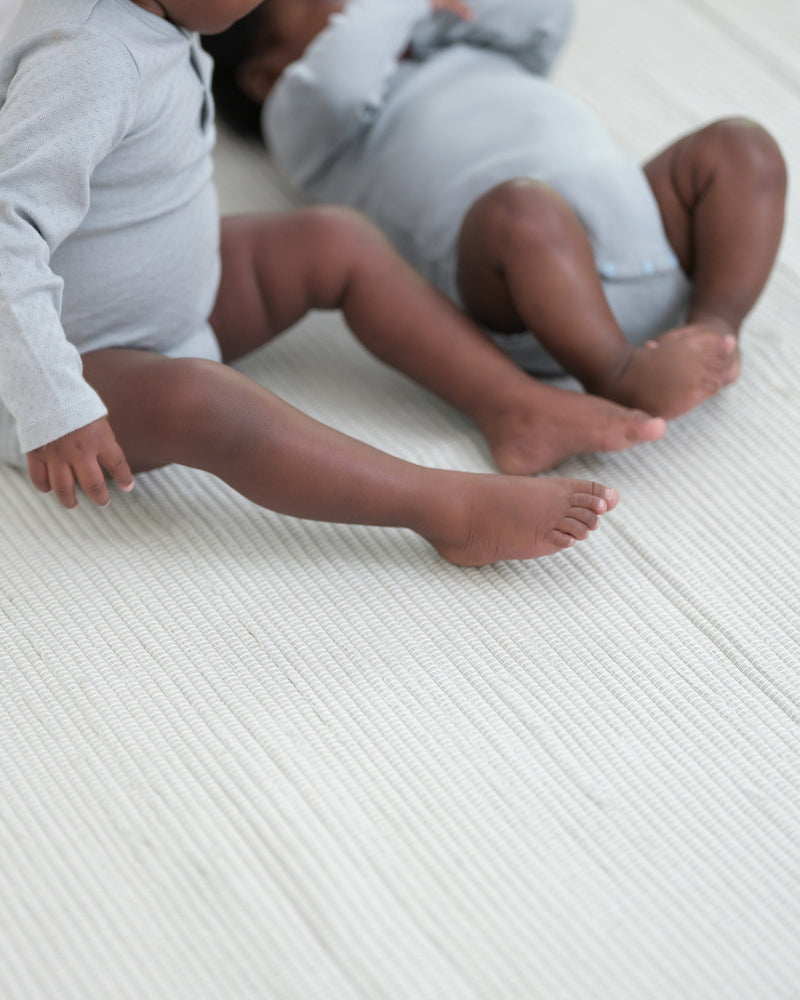 hand-loomed rug / sea