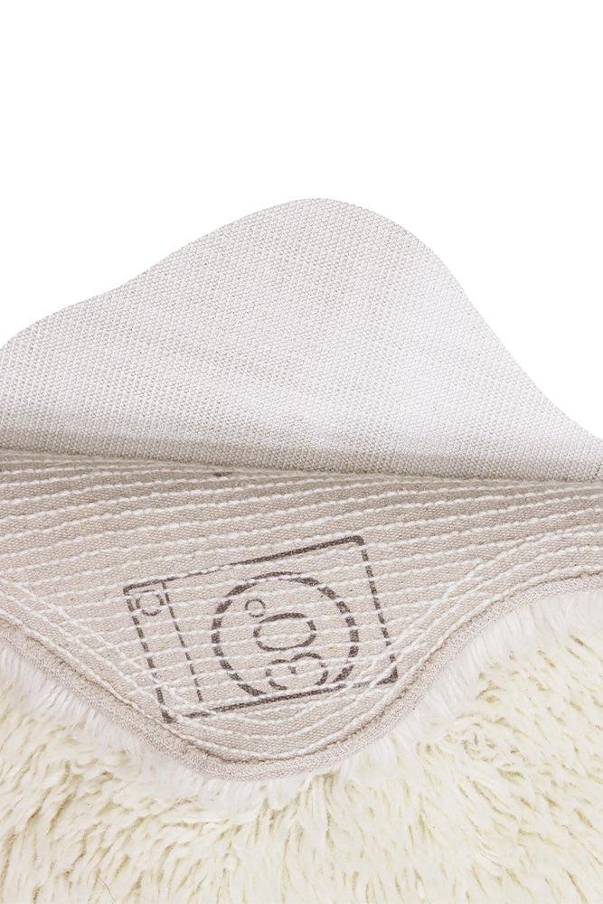 woolable rug / woolly sheep white