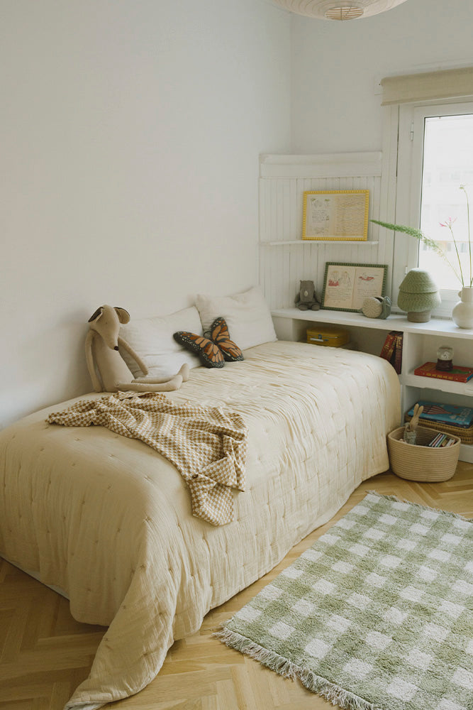 knitted blanket tiles / honey