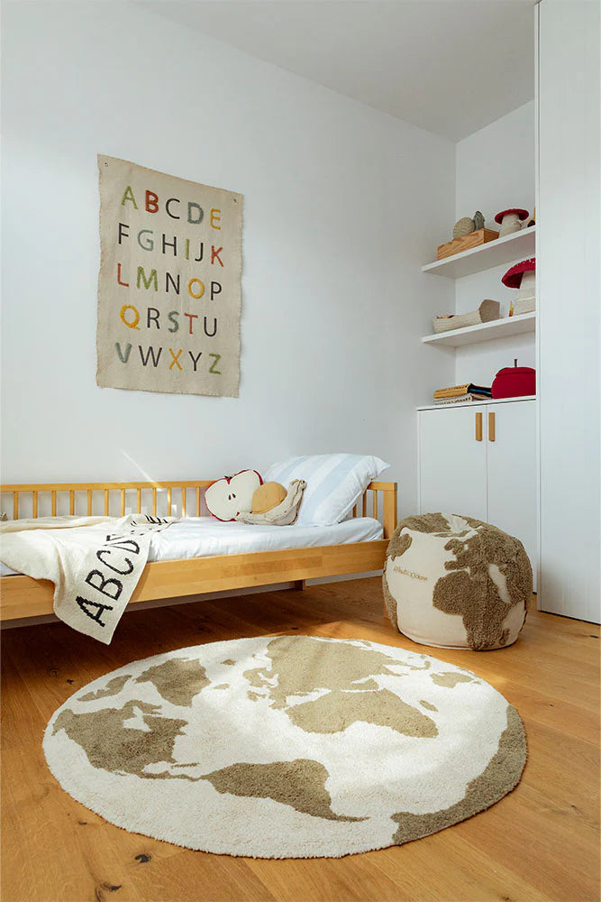 wall hanging / abc