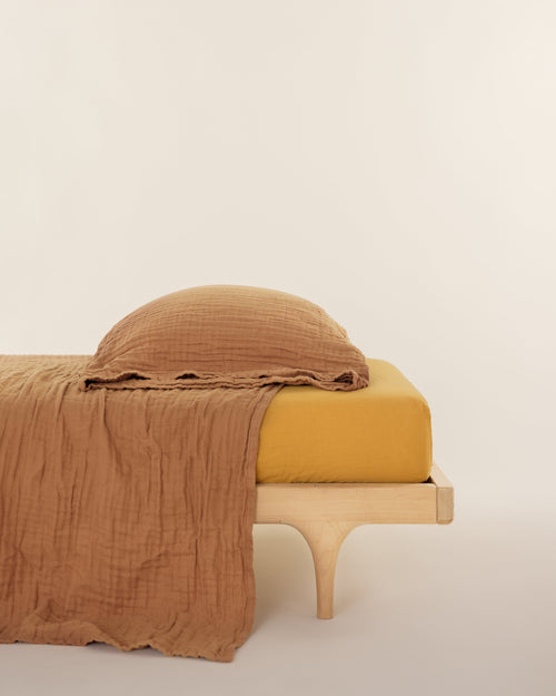 sale bundle // 2 pillowcases & king bed blanket