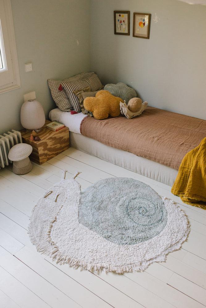 washable animal rug / snail