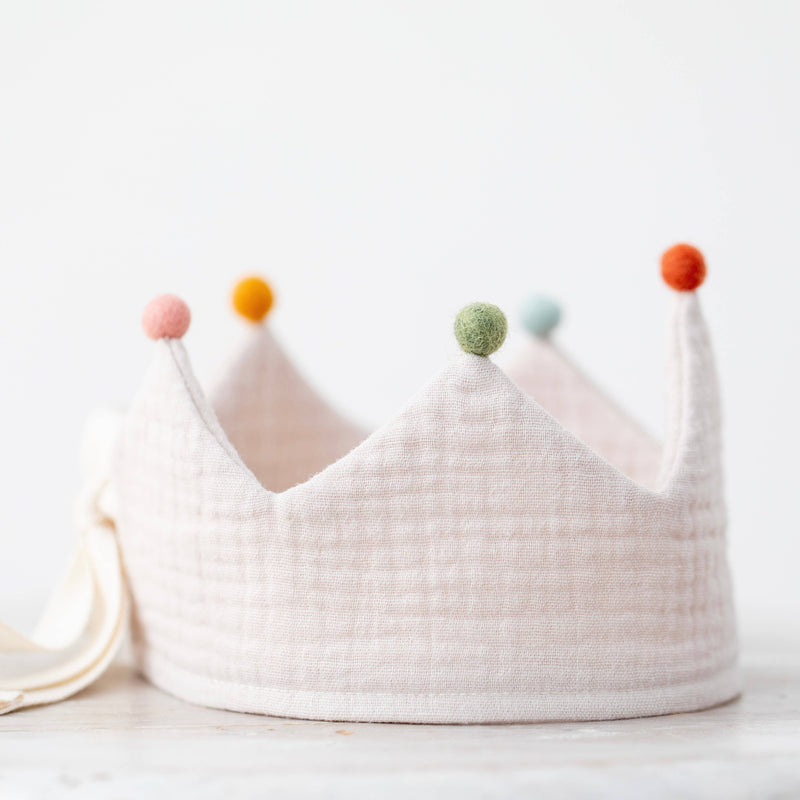 crown / rainbow
