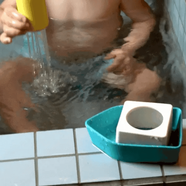 upcycled boat bath toy / yellow