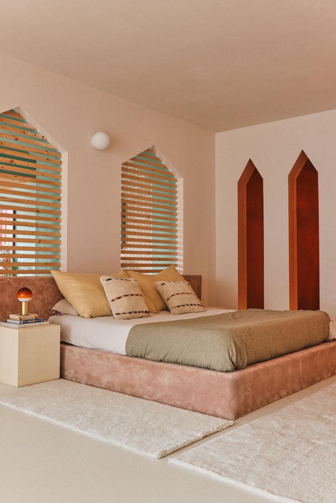 wool runner rug / natural (undyed)